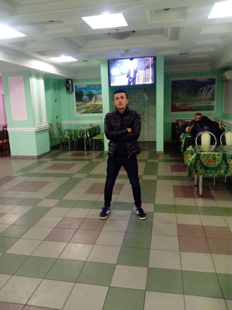  10468572  Shokhrukh, 26 ,    