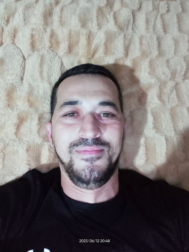  35276442  Xayrish, 39 ,    