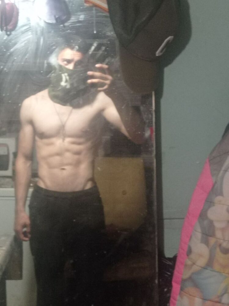  deleted,   Daviddjons, 22 ,   ,   