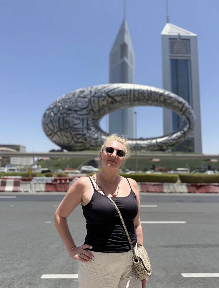  54727572  Nata, 48 ,    