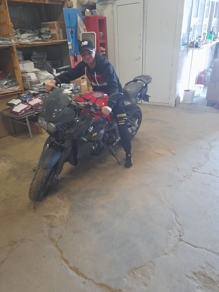  27072732  , 44 ,    -