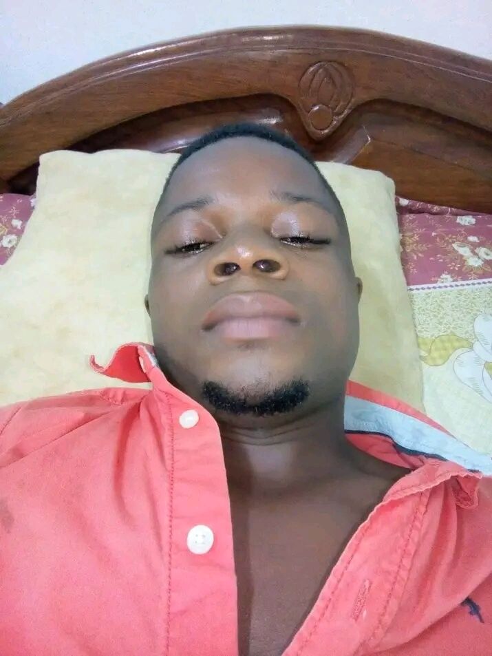  54568082  Tanguy, 31 ,    