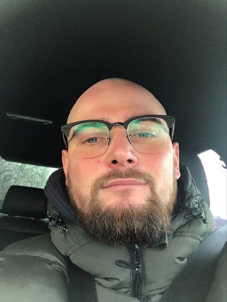  41252922  , 32 ,    
