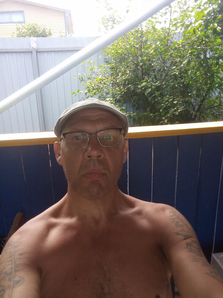  37398442  , 53 ,    