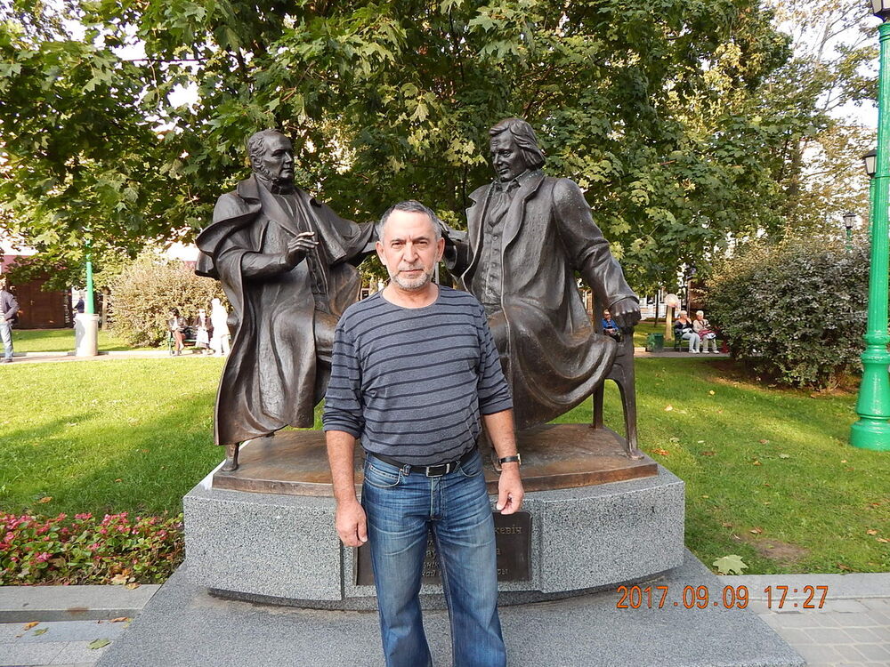  ,   Victor, 72 ,  