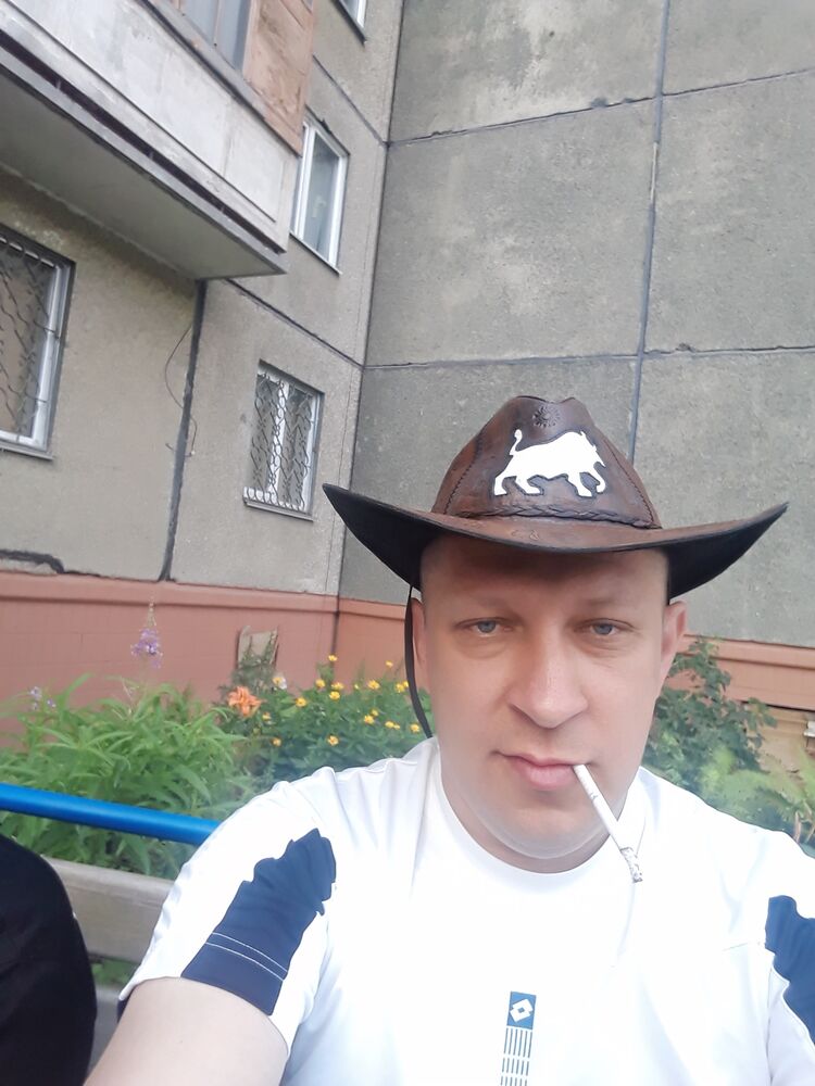  23570692  Serg, 45 ,    