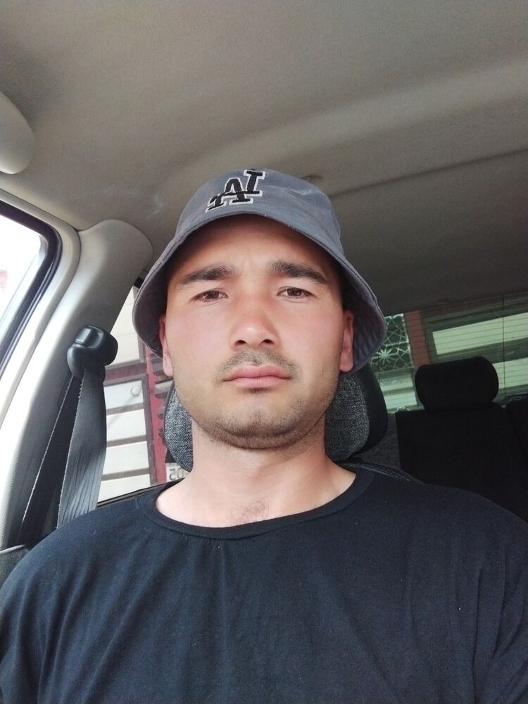  44623972  Jahngir, 29 ,    