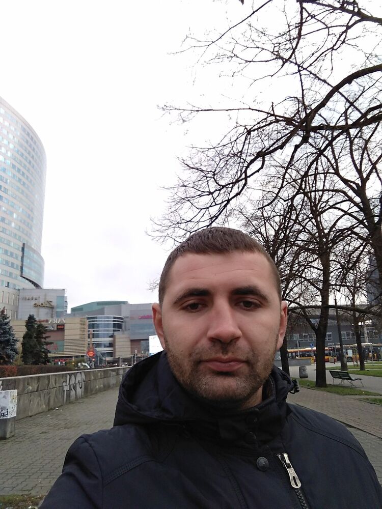  ,   IGOR, 34 ,   