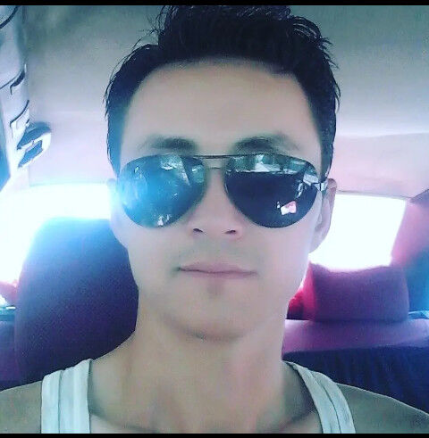  ,   Macho, 42 ,   , 