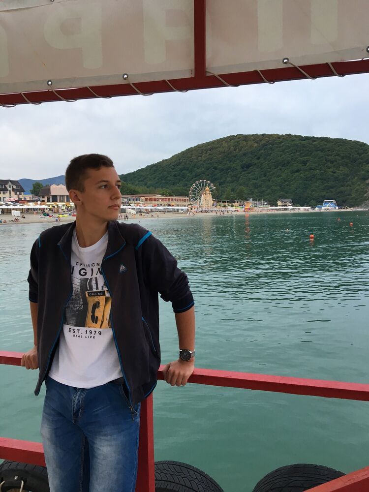  ,   Maxim, 23 ,   ,   