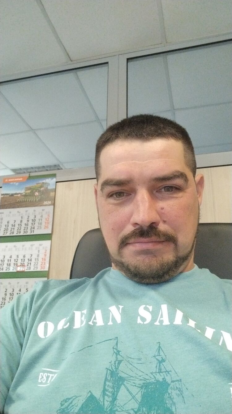  45575002  Oleg, 42 ,    