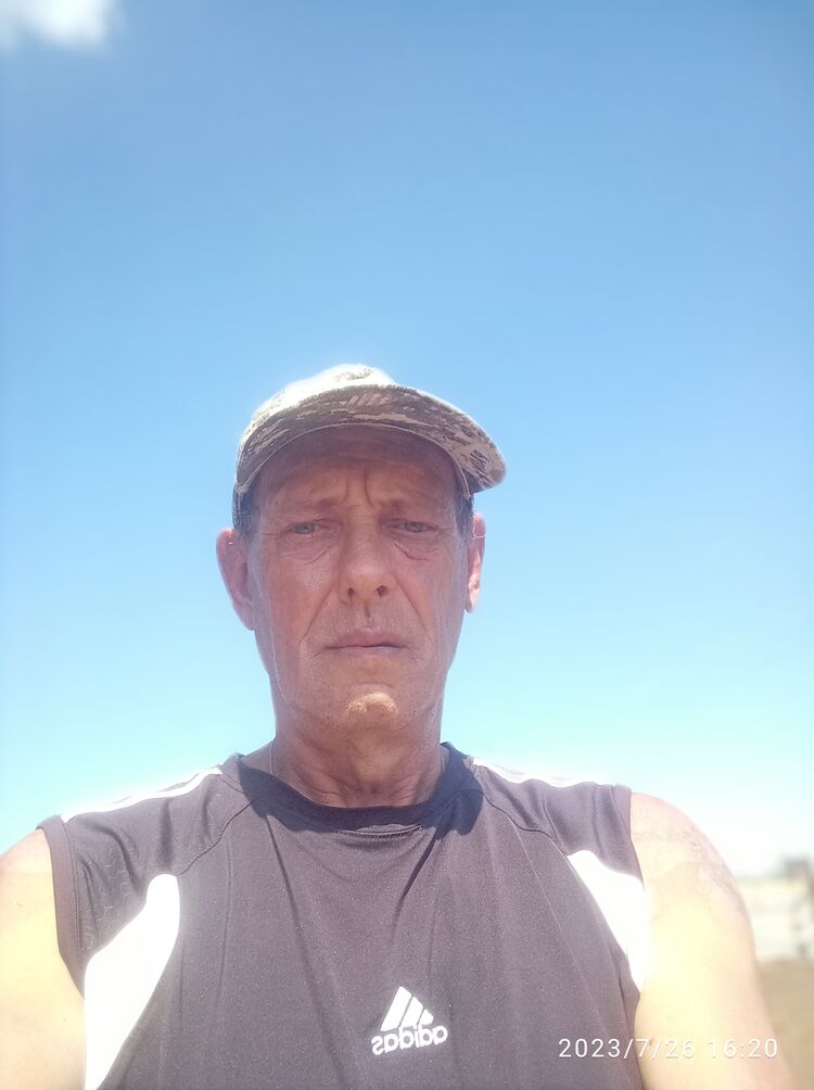  37072712  , 53 ,    