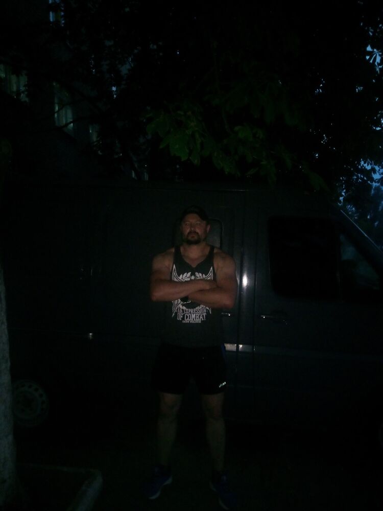  23568042  , 27 ,    