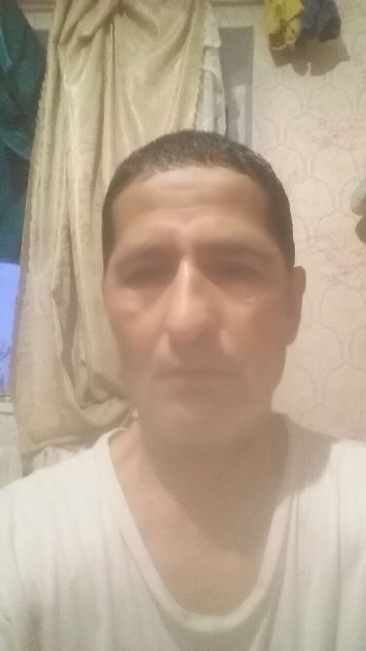  42570142  , 49 ,    