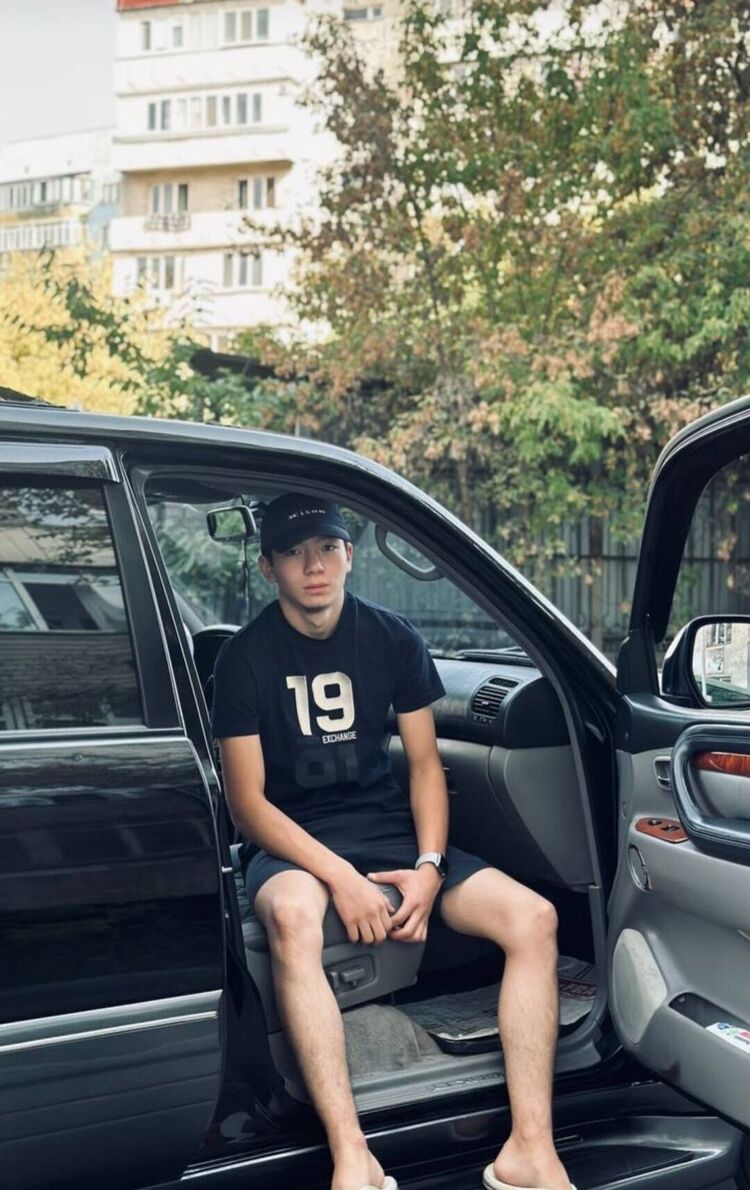  52751802  , 24 ,    