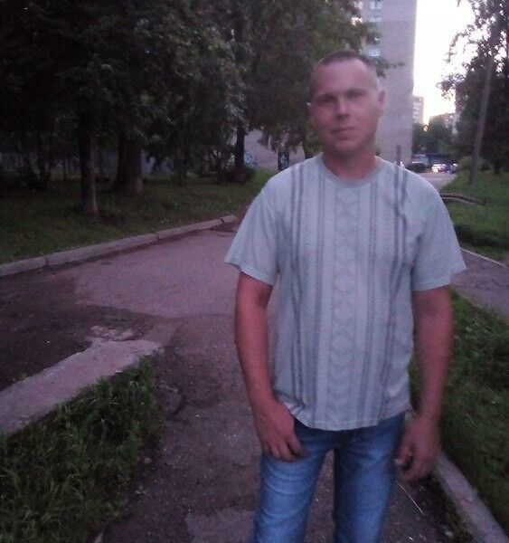  14431952  Denis, 39 ,    