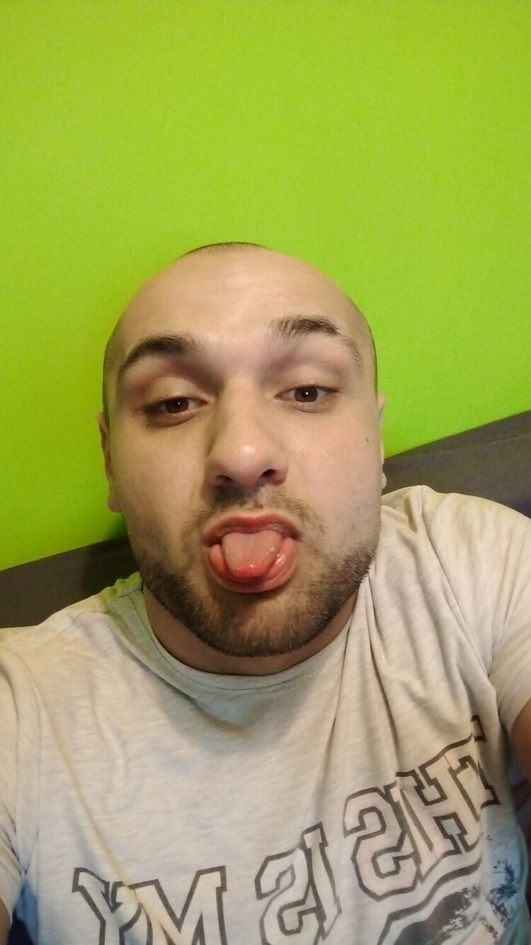  33613082  Mykola, 32 ,    