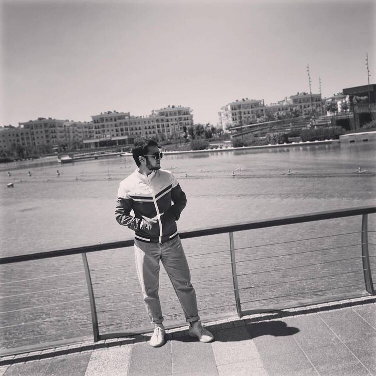  36784102  Sarvar, 22 ,    