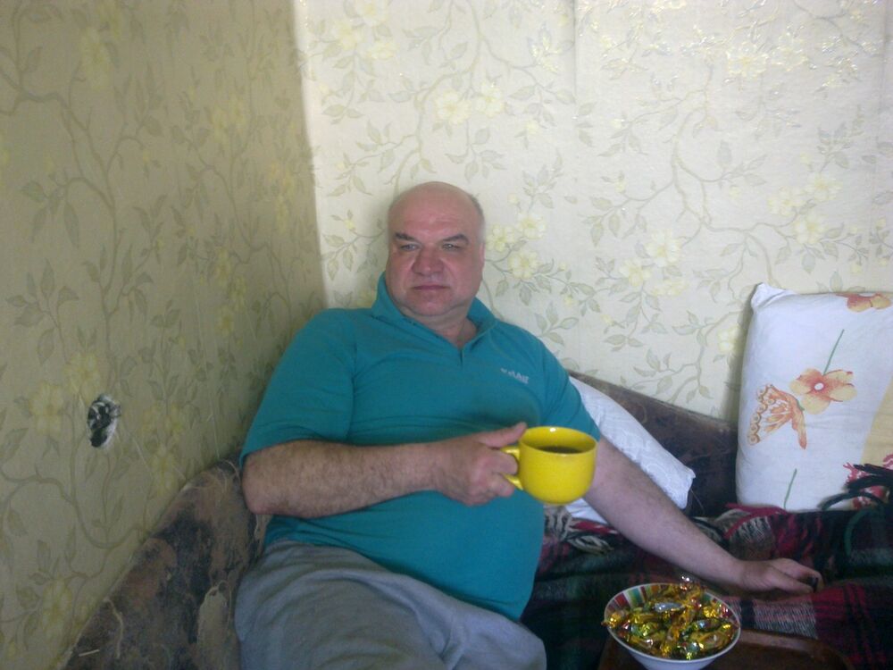  4302232  Petro, 65 ,    