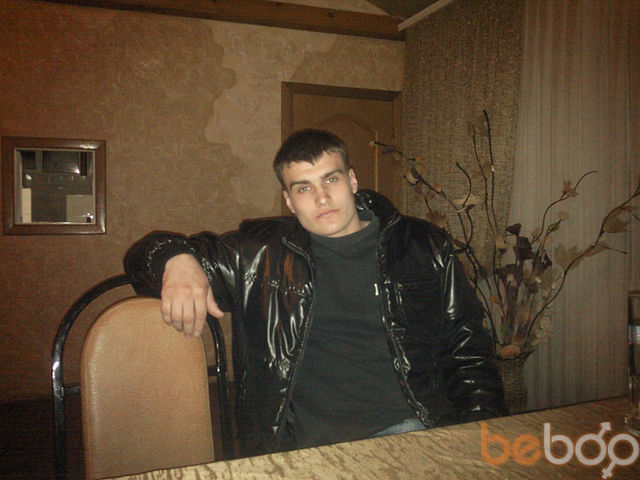  ,   Tudor, 34 ,   
