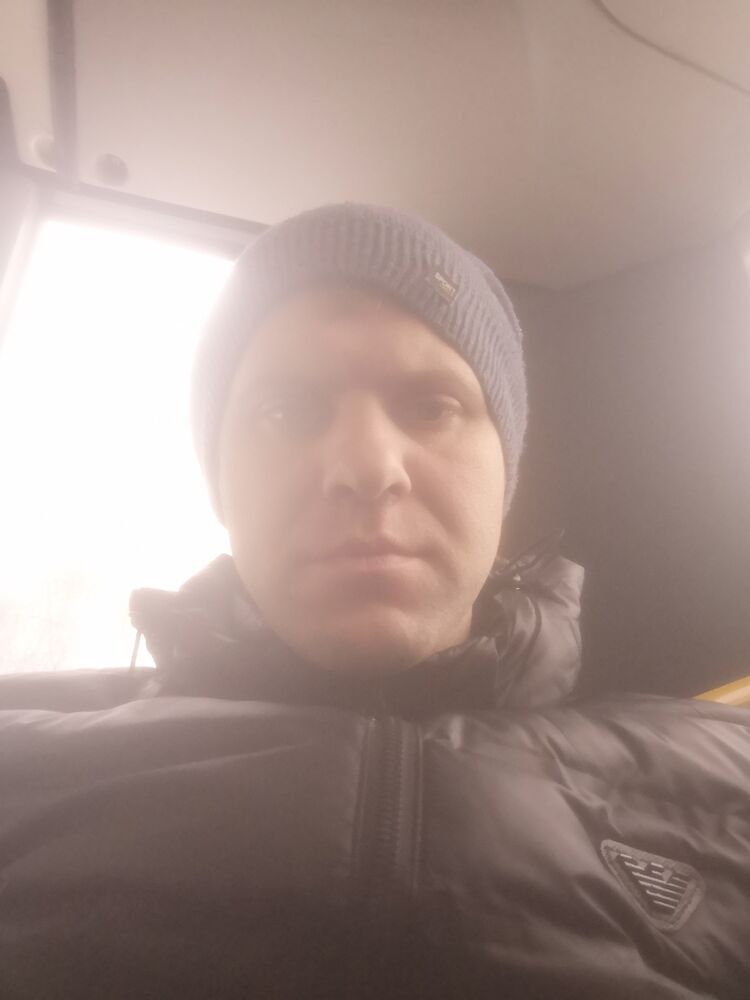  39956692  Ilya, 32 ,    -