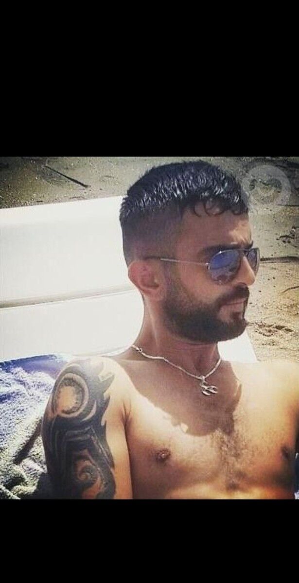  18772912  Hakan, 34 ,    