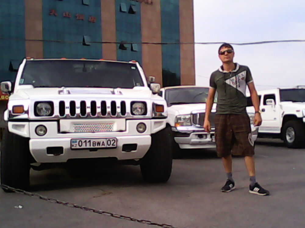  ,   DENIS, 35 ,   