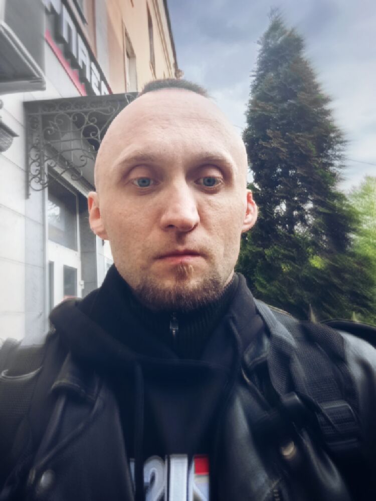  53636182  Vasily, 36 ,    
