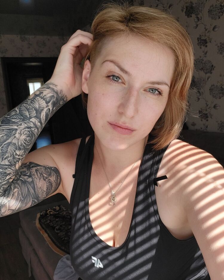  44392932  Oksana, 30 ,    