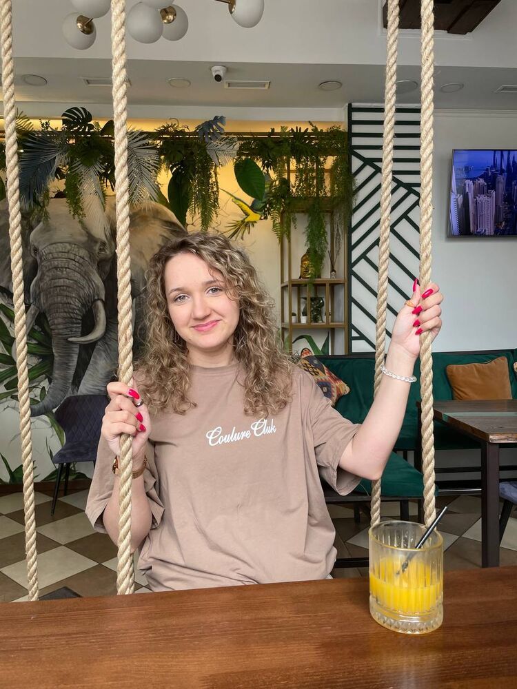  54213532  , 29 ,    -