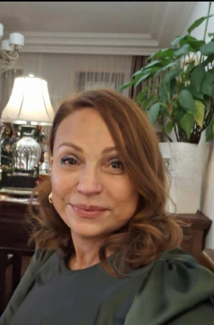  -,   Alla, 56 ,   ,   , c 