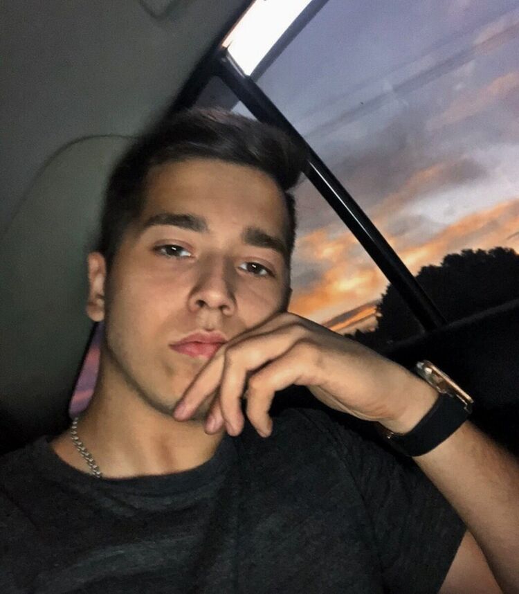  20774082  Demon, 38 ,    