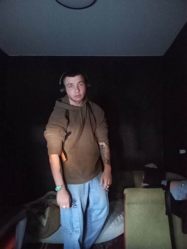  49245092  , 21 ,    