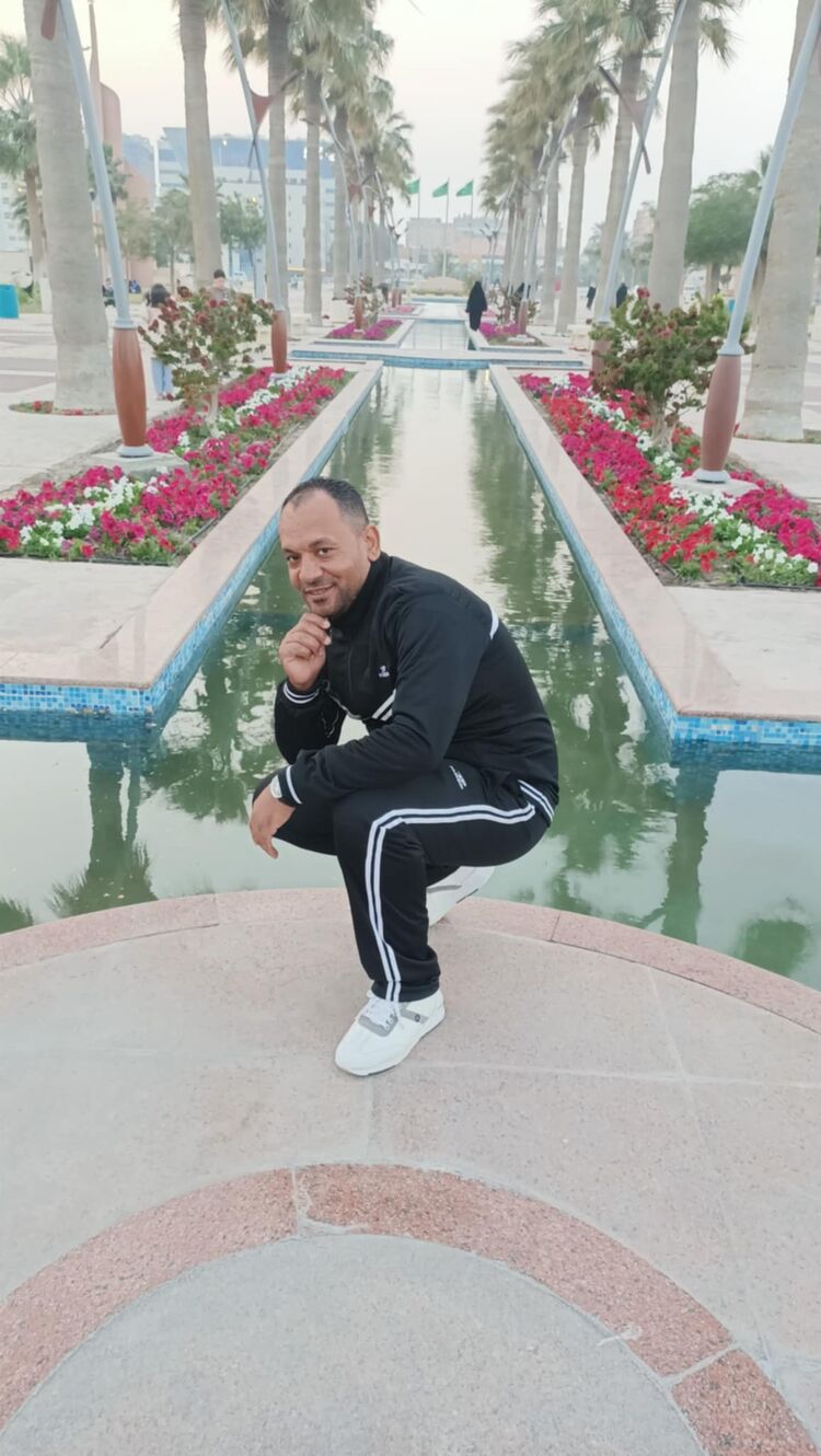  49343032  Tamer naser, 45 ,    Al Ghardaqah
