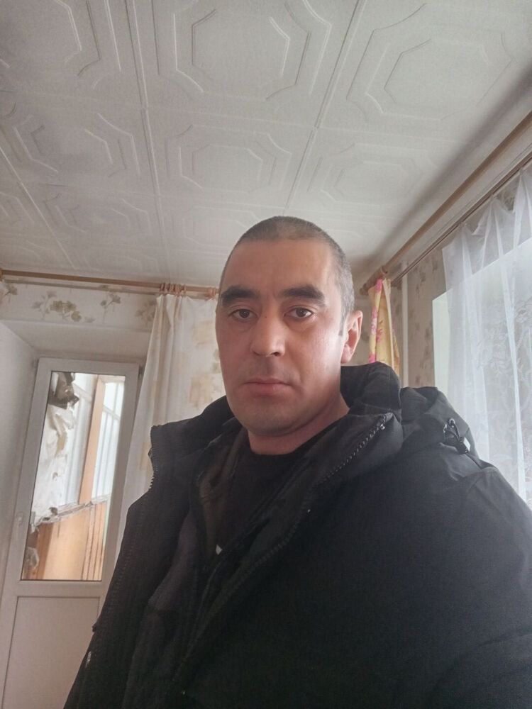  49033882  , 37 ,    