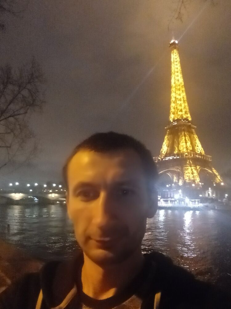  15892952  Dmitry, 41 ,    