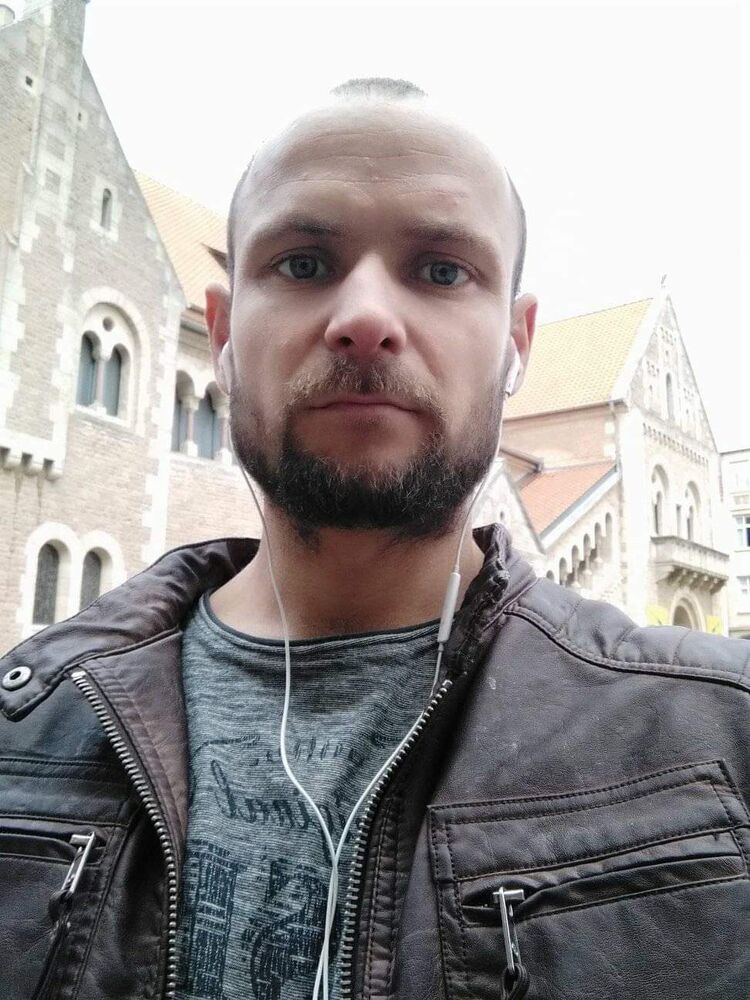  36926682  Andrei, 38 ,    Unterfohring