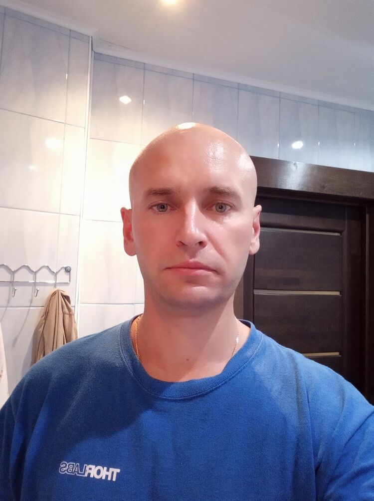  ,   Vasiliy, 43 ,   