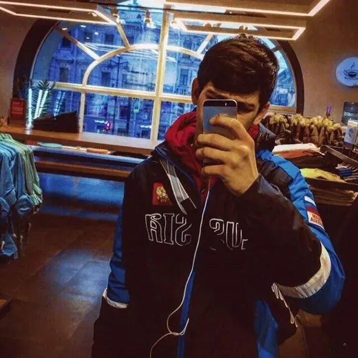  ,   USA, 22 ,  