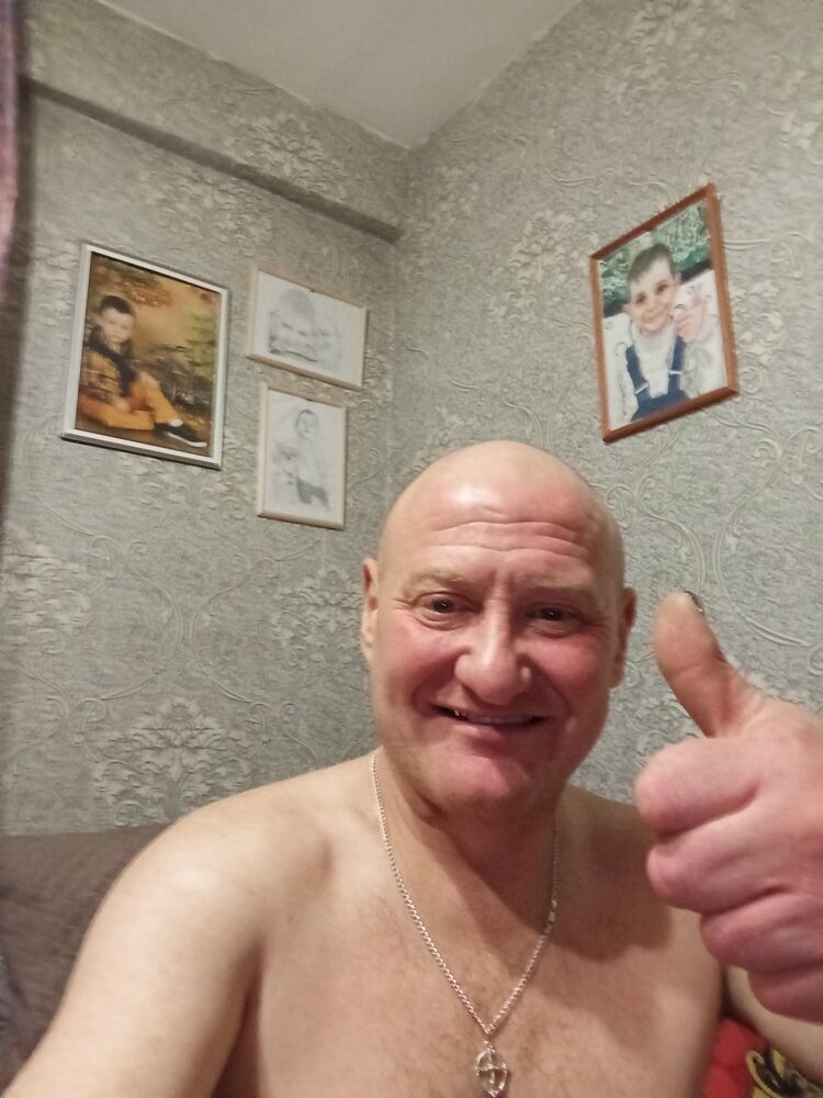 40899422  , 48 ,    