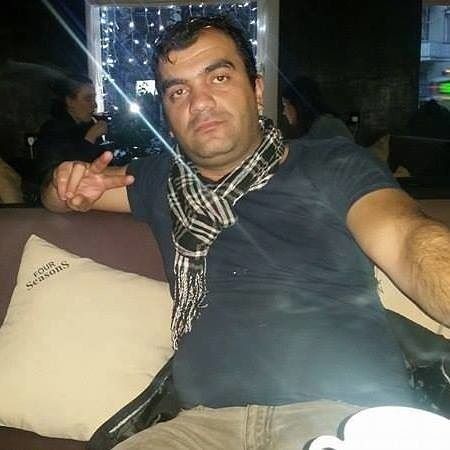  ,   Gio, 44 ,   