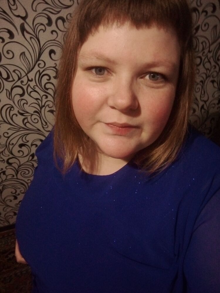  ,   Viktoria, 26 ,   