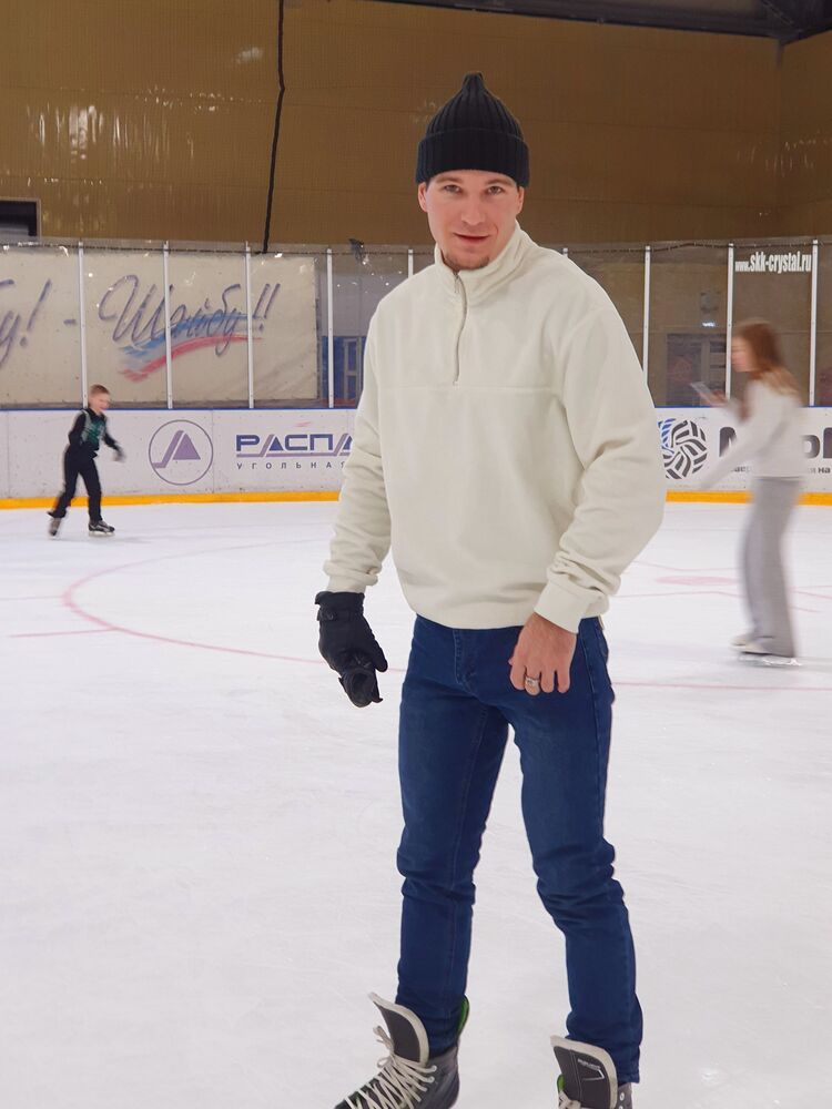  ,   Zakhar, 25 ,   ,   