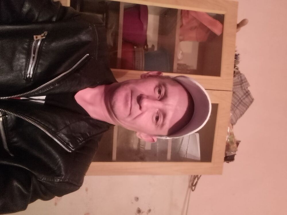 ,   Alex, 45 ,   ,   