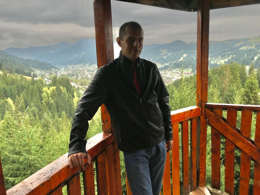  24057882  Vitaliy, 35 ,    