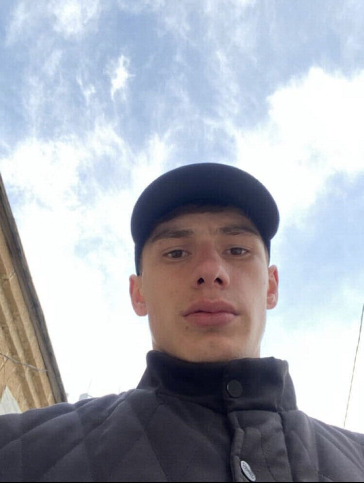  34670932  , 24 ,    
