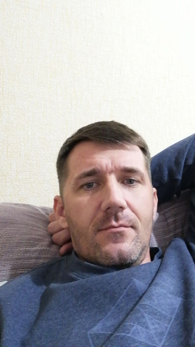  ,   Alex, 44 ,   ,   