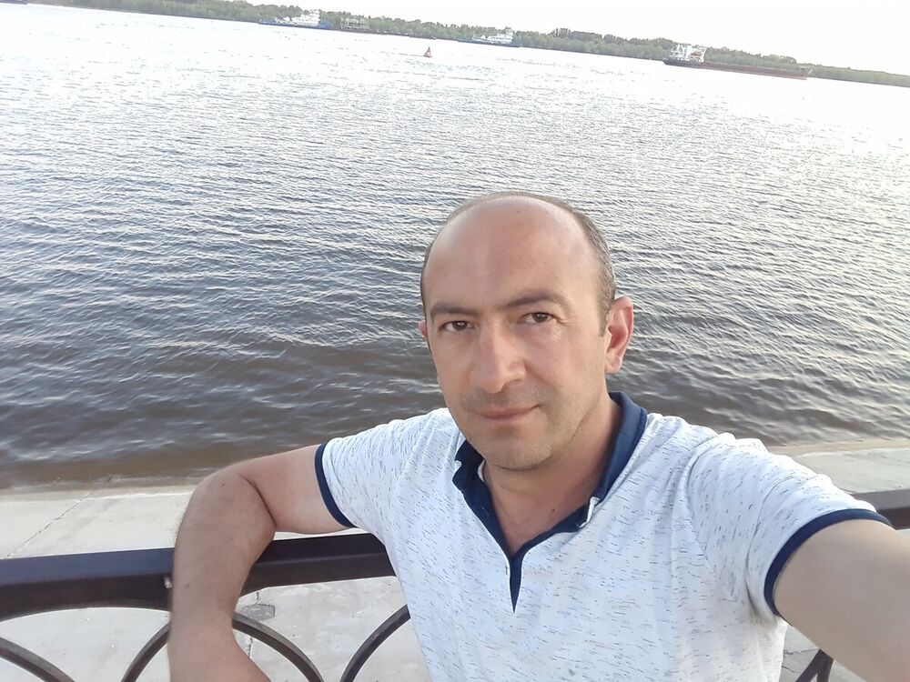  21008152  Fezail, 50 ,    