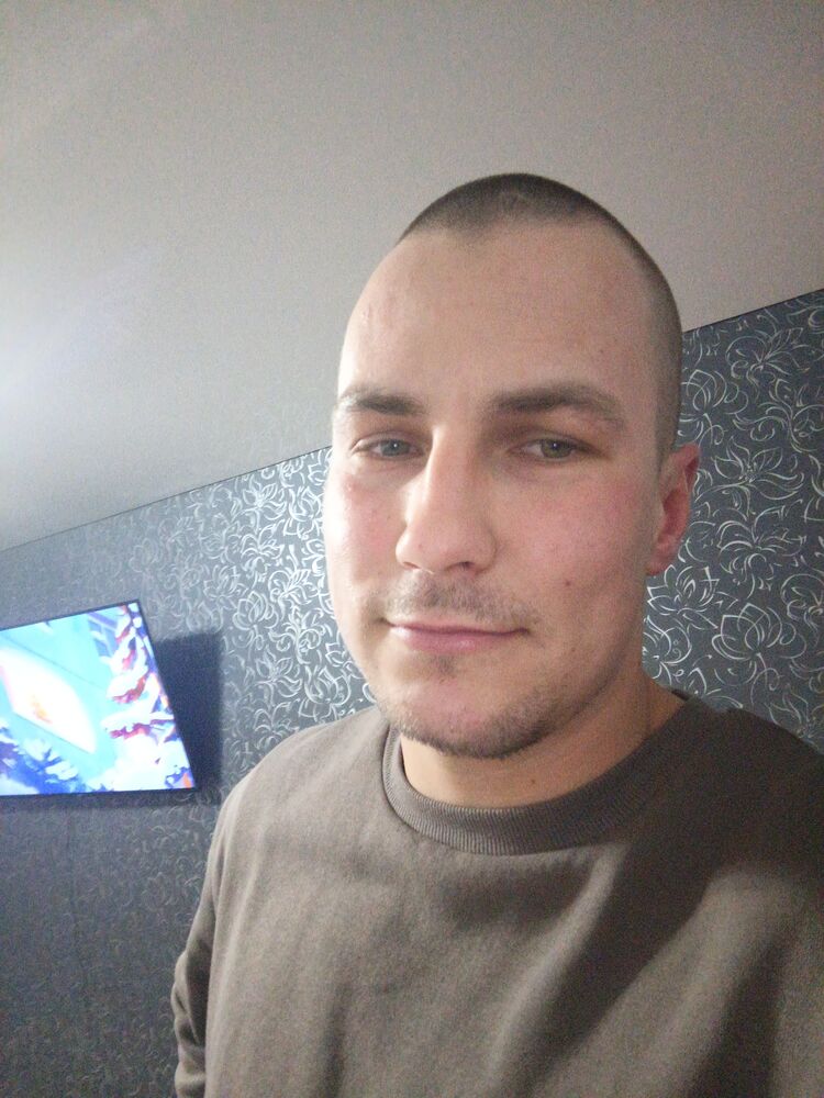  49397952  , 30 ,    