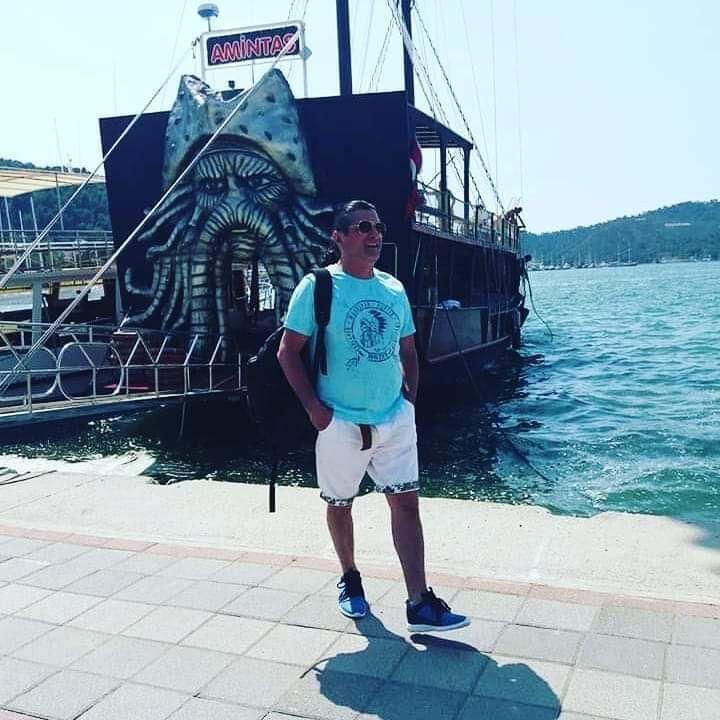  41179592  Fatih, 49 ,    